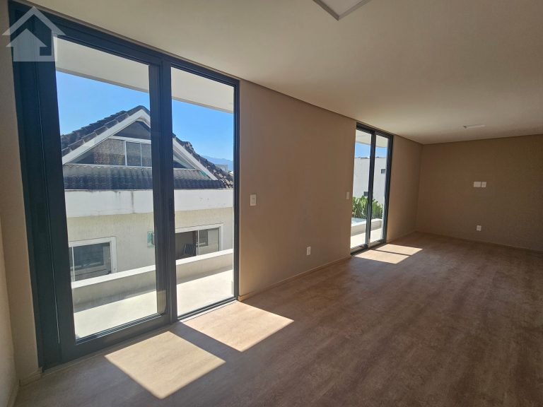 Casa Triplex Condomínio Art Life Recreio do Bandeirantes