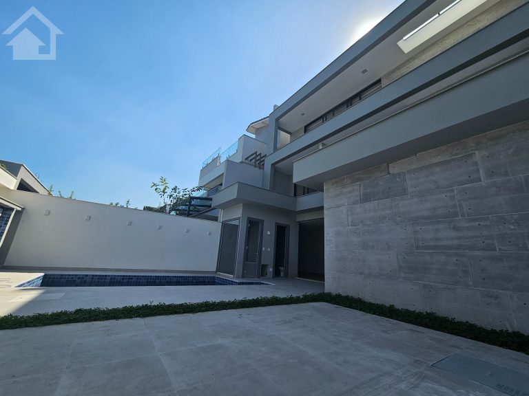 Casa Triplex Condomínio Art Life Recreio do Bandeirantes