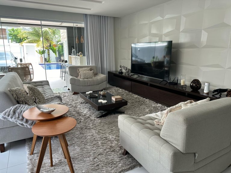 CASA DUPLEX OPORTUNIDADE NO CONDOMÍNIO RIVIERA DEL SOL / TODA MOBILIADA