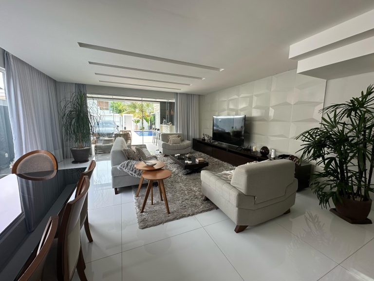 CASA DUPLEX OPORTUNIDADE NO CONDOMÍNIO RIVIERA DEL SOL / TODA MOBILIADA