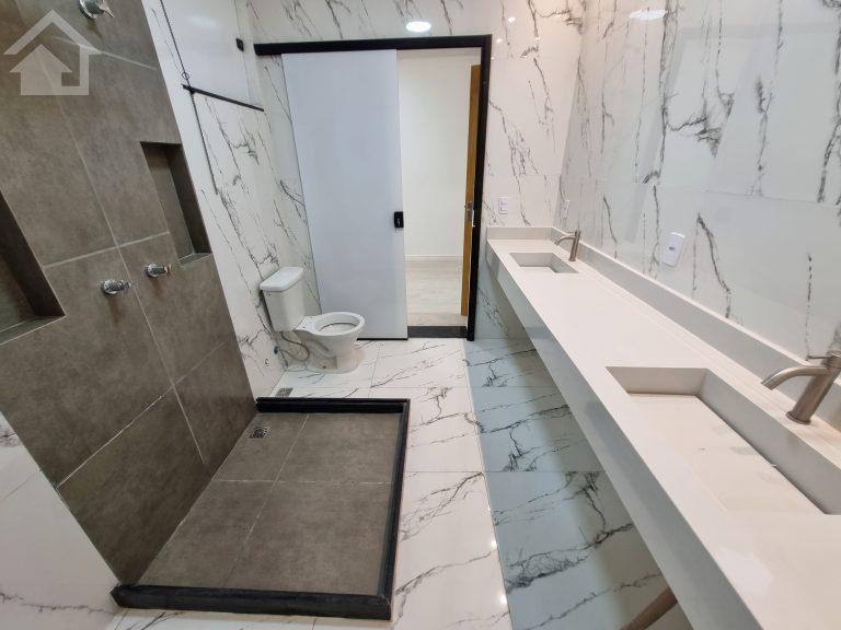 LINDA CASA DUPLEX CONDOMÍNIO DOM JOSÉ II VARGEM PEQUENA