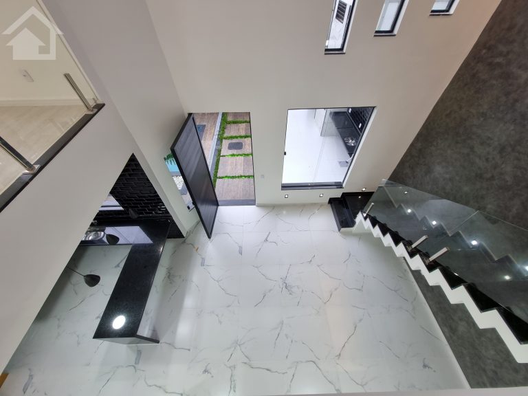 LINDA CASA DUPLEX CONDOMÍNIO DOM JOSÉ II VARGEM PEQUENA