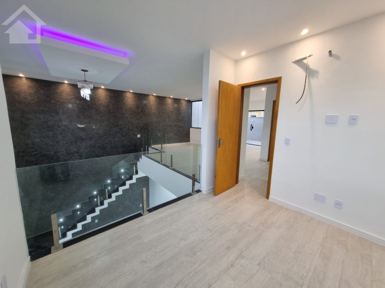 LINDA CASA DUPLEX CONDOMÍNIO DOM JOSÉ II VARGEM PEQUENA