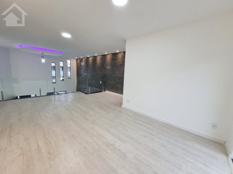 LINDA CASA DUPLEX CONDOMÍNIO DOM JOSÉ II VARGEM PEQUENA