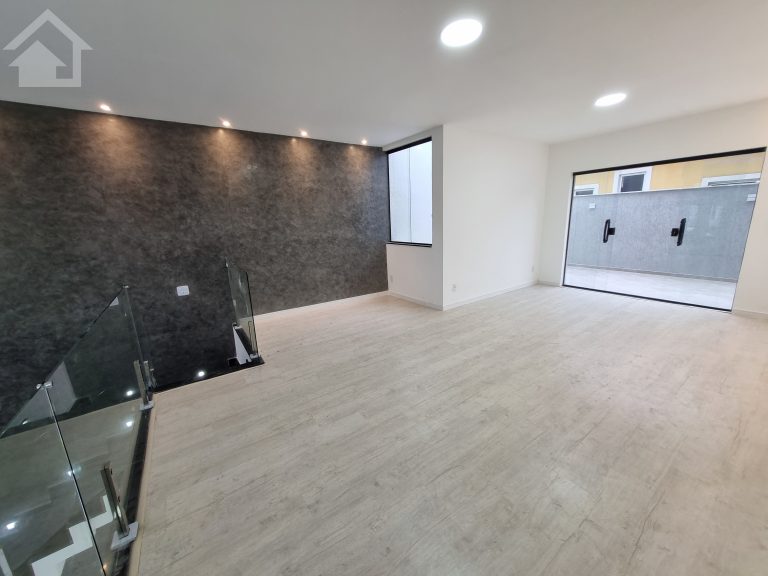 LINDA CASA DUPLEX CONDOMÍNIO DOM JOSÉ II VARGEM PEQUENA