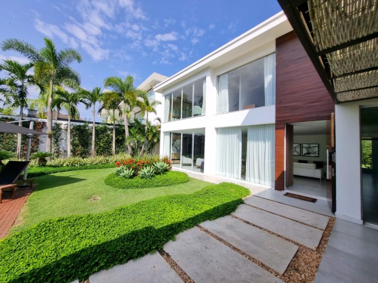 CONDOMINÍO MANSÕES DA BARRA