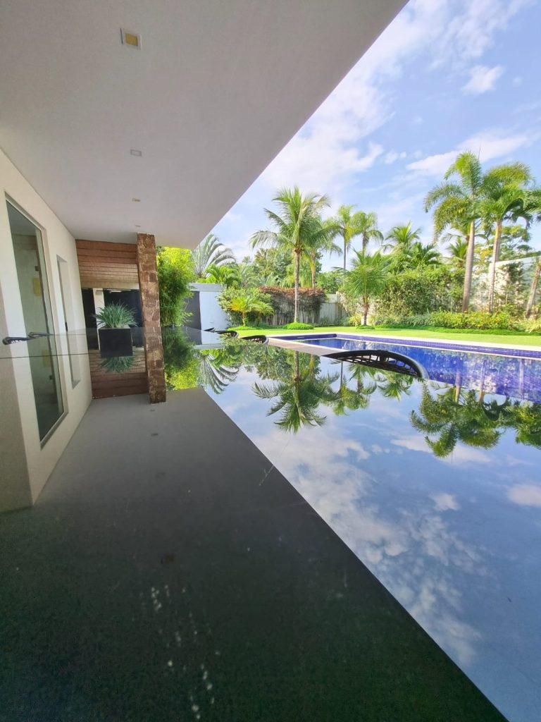 CONDOMINÍO MANSÕES DA BARRA