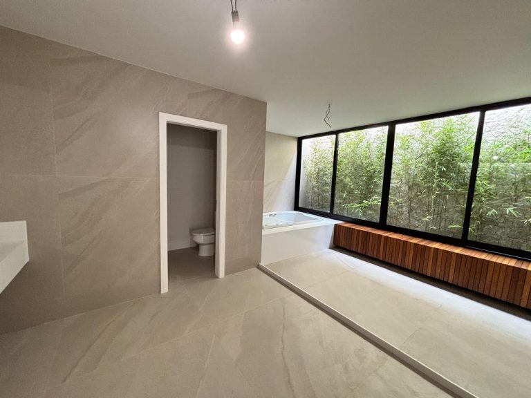 Casa de Condomínio com 5 Quartos à venda, 760m² – Barra da Tijuca Condomínio Santa Mônica Jardins