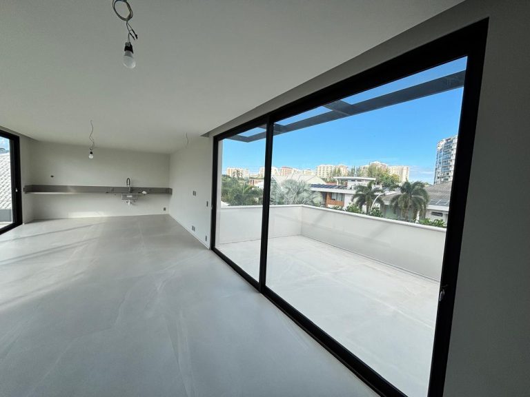 Casa de Condomínio com 5 Quartos à venda, 760m² – Barra da Tijuca Condomínio Santa Mônica Jardins