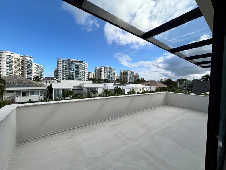 Casa de Condomínio com 5 Quartos à venda, 760m² – Barra da Tijuca Condomínio Santa Mônica Jardins