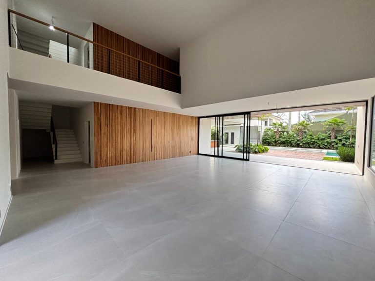 Casa de Condomínio com 5 Quartos à venda, 760m² – Barra da Tijuca Condomínio Santa Mônica Jardins
