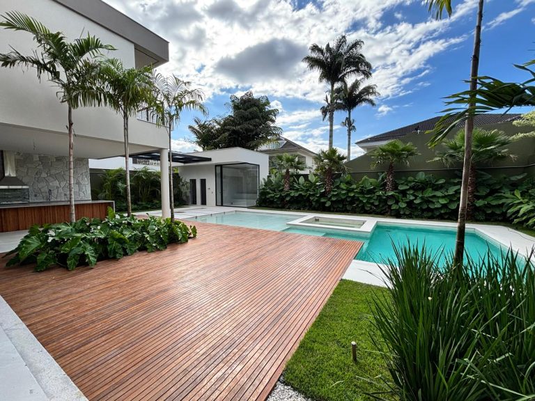 Casa de Condomínio com 5 Quartos à venda, 760m² – Barra da Tijuca Condomínio Santa Mônica Jardins