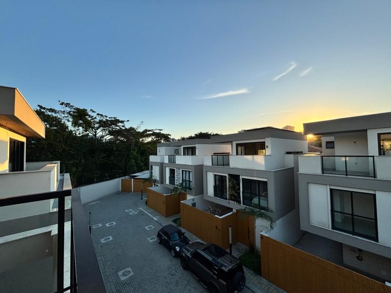 Casa de Condomínio localizado(a) no bairro: Barra da Tijuca – Rio de Janeiro possui 367 m² muito bem distribuídos