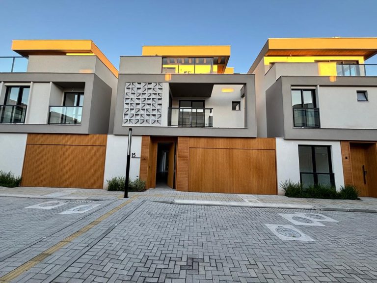 Casa de Condomínio localizado(a) no bairro: Barra da Tijuca – Rio de Janeiro possui 367 m² muito bem distribuídos